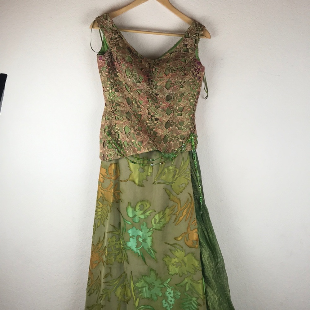 Gorgeous custom made gown dress beaded size 9/10